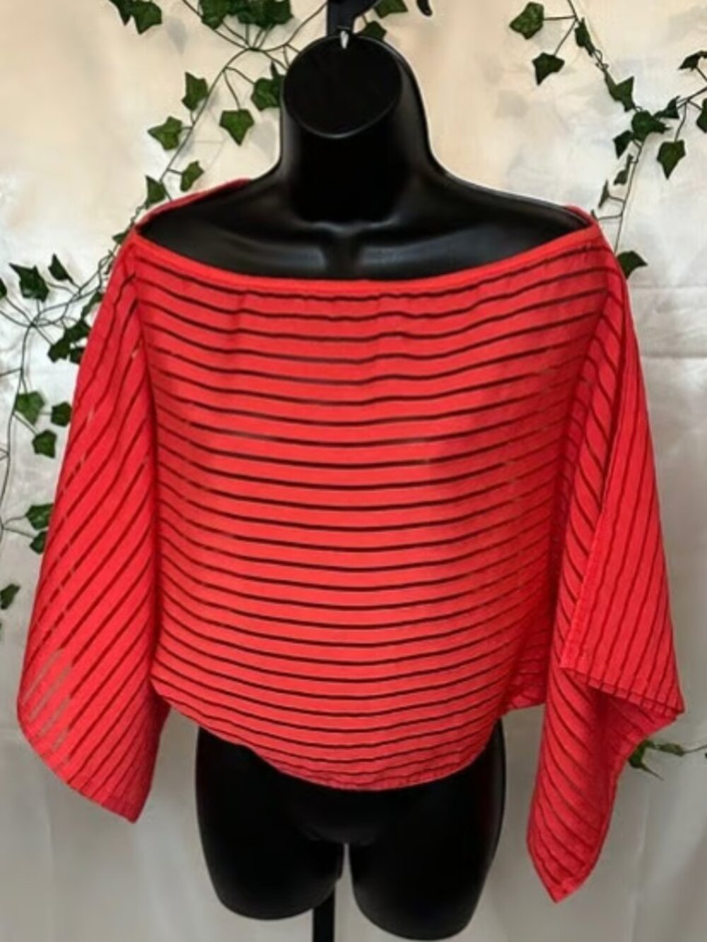 LIKE NEW Arden B. Wide Arm Red Crop Blouse (S)
